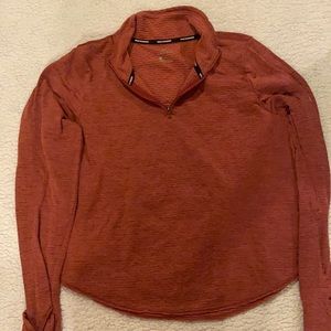 NIKE DRI FIT PULLOVERS